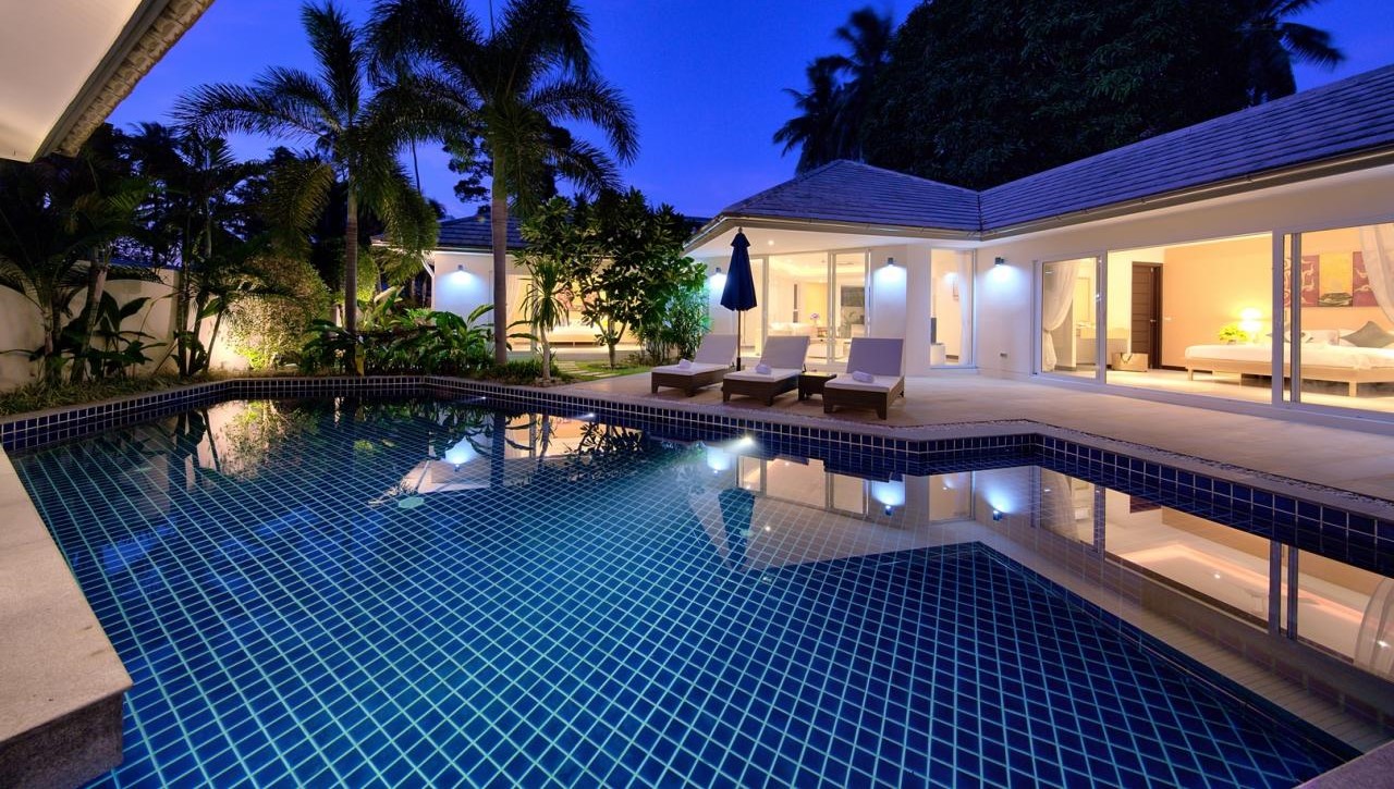 Открытый бассейн